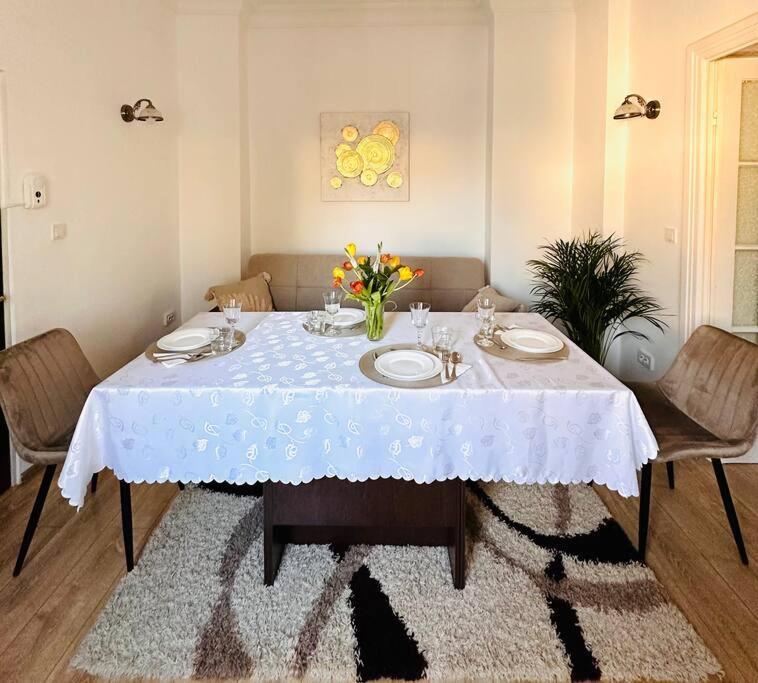 بوخارست Cozy 1Br Apartment•Central•Quiet المظهر الخارجي الصورة